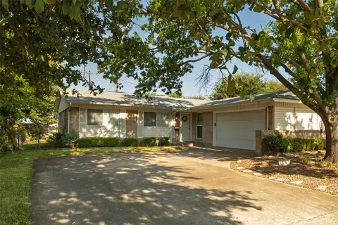 3605 Pleasant Run Rd, Irving, TX 75062