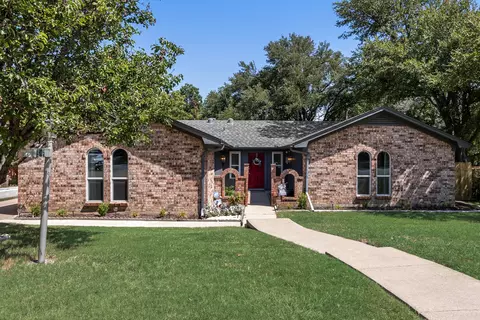 4825 Barnett St, Fort Worth, TX 76103