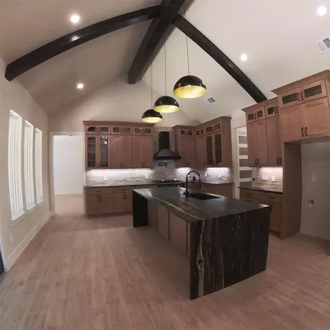 521 Glenwick Dr, Desoto, TX 75115