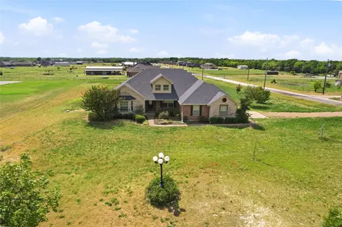 101 Cheyenne Trl, Trenton, TX 75490