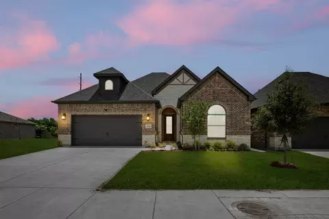 5840 Fresco Dr, Fort Worth, TX 76123
