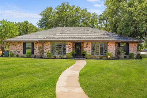 2323 Brookside Dr, Arlington, TX 76012