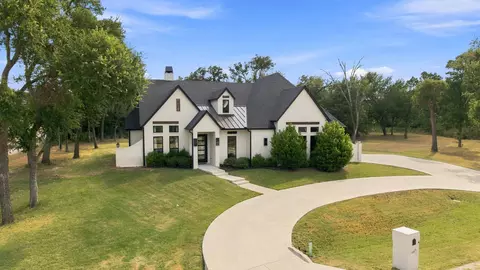 509 Durbin Ct, Runaway Bay, TX 76426
