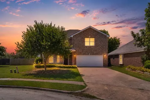 141 Toma Hawk Dr, Greenville, TX 75402