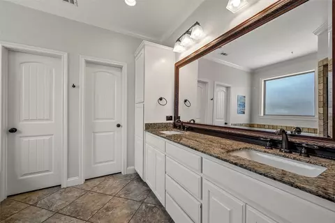 Bath - 10308 Whitney Trce, Waco, TX 76708 photo 1 of 3