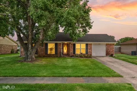 3520 Glasscock Ave, Bossier City, LA 71112