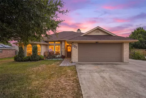 601 Sapphire Blvd, Hewitt, TX 76643