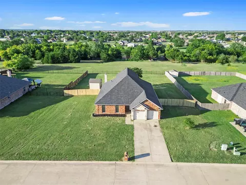 105 Southview Dr, Royse City, TX 75189