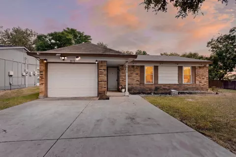 1513 Pelican Ct, Garland, TX 75040