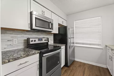 Kitchen - 429 Johnson St, Longview, TX 75602 photo 1 of 2