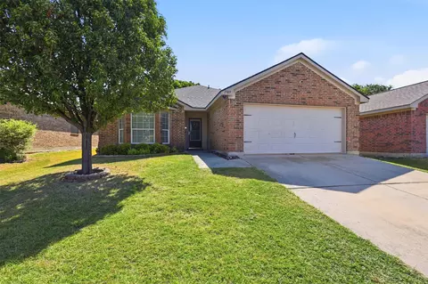 2309 Halladay Trl, Fort Worth, TX 76108