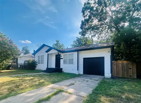 4404 Harwen Ter, Fort Worth, TX 76133