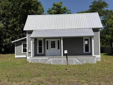 206 Live Oak, Winnsboro, TX 75494