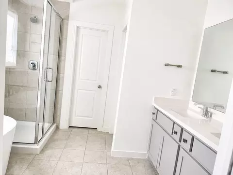 Bath - 2817 Epping Way, Celina, TX 75009 photo 4 of 6