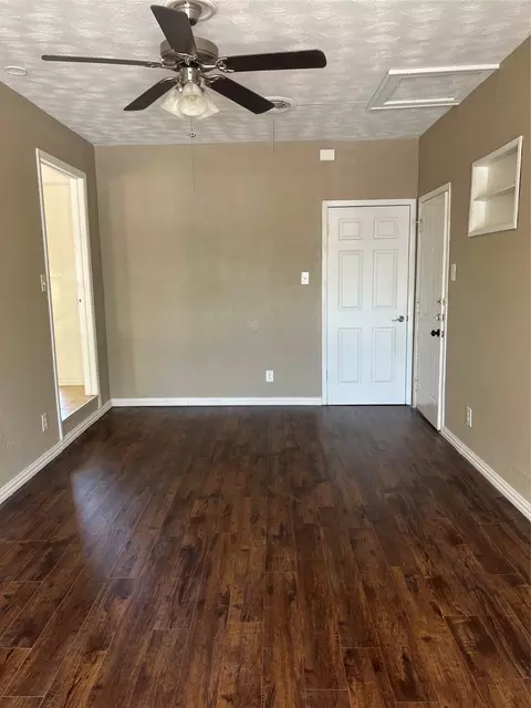 5809 Trio Ln, Dallas, TX 75241