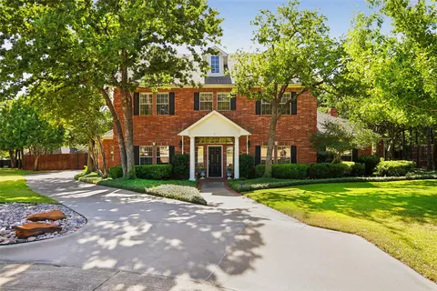 27 Oak Forrest Cir, Denton, TX 76210
