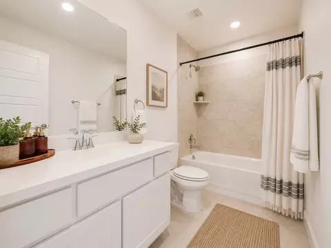 Bath - 2150 Charming Forge Rd, Forney, TX 75126 photo 4 of 5