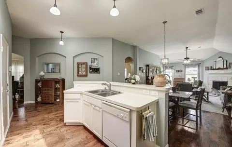 620 Cypress Hill Dr, Mckinney, TX 75071
