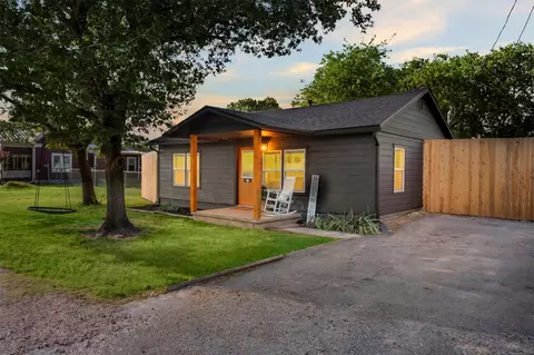 505 E Ross St, Waxahachie, TX 75165