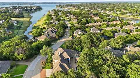 680 Chaparral Ct, Highland Village, TX 75077
