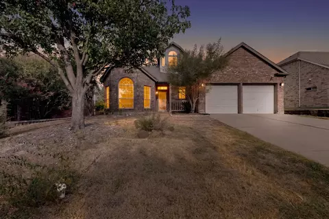 1756 Hidden Brook Dr, Grand Prairie, TX 75050