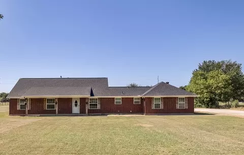 4024 J Rendon Rd, Burleson, TX 76028