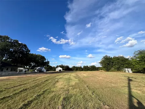 6565 Rock Creek Loop, Waco, TX 76708 photo 4