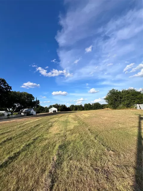 6565 Rock Creek Loop, Waco, TX 76708 photo 3