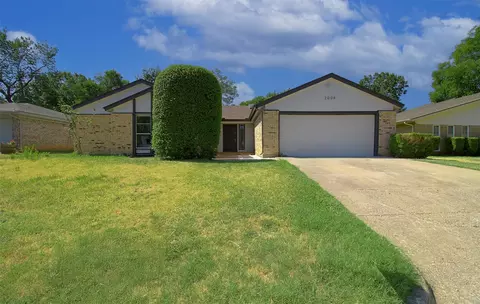 2008 Sexton Dr, Arlington, TX 76015