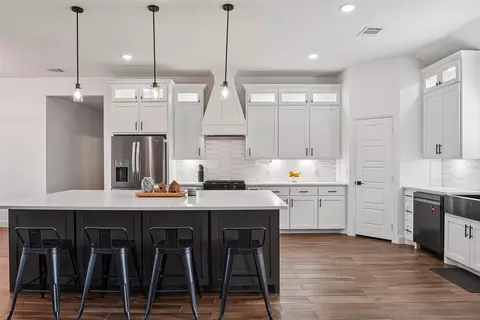 Kitchen - 8608 Kassandra Dr, Sanger, TX 76266 photo 2 of 5