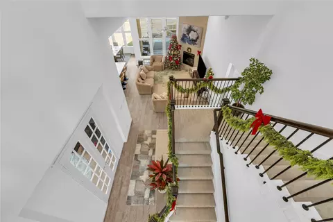Entry Way - 2218 Christopher Ln, Euless, TX 76040 photo 9 of 10