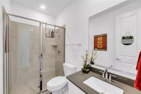 Bath - 2218 Christopher Ln, Euless, TX 76040 photo 1 of 3