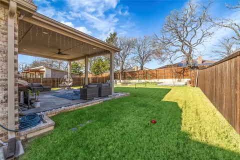 Exterior - 2218 Christopher Ln, Euless, TX 76040 photo 5 of 5
