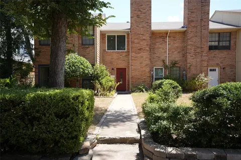 2276 Colony Ct, Dallas, TX 75235