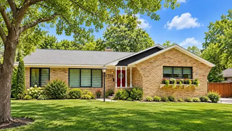 6755 E Mockingbird Ln, Dallas, TX 75214