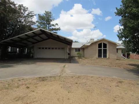 423 W Anders St, Marlin, TX 76661