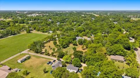 405 3rd St, Commerce, TX 75428 photo 8