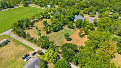 405 3rd St, Commerce, TX 75428 photo 9
