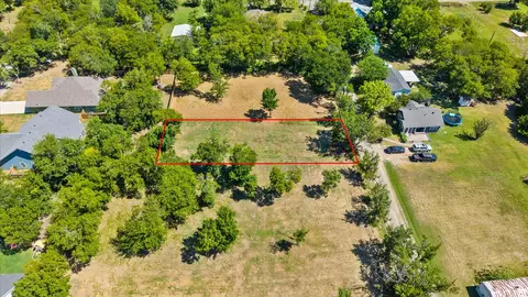 405 3rd St, Commerce, TX 75428 photo 2