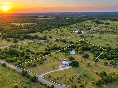 4080 Pleasant Valley Rd, Mineral Wells, TX 76067
