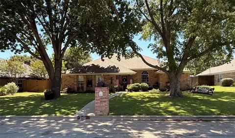 2710 Hunters Run, Brownwood, TX 76801