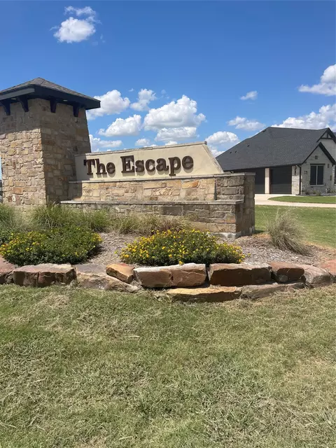 9625 Whispering Creek Ter, Grandview, TX 76050
