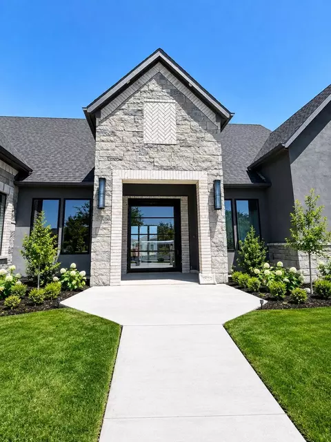 Exterior - 1012 Devonshire Dr N, Forney, TX 75126 photo 4 of 8
