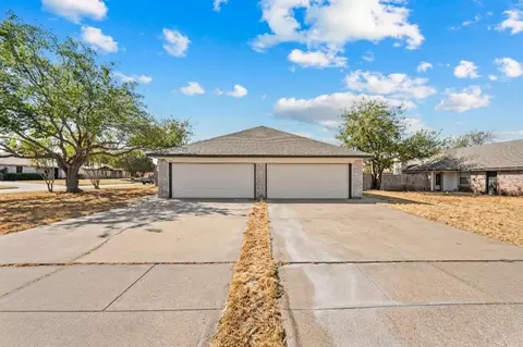 7712 Brandi Pl, North Richland Hills, TX 76182