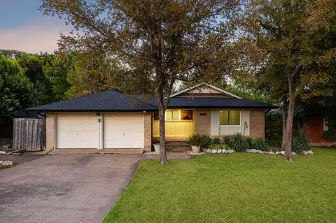 8938 Angleton Pl, Dallas, TX 75243
