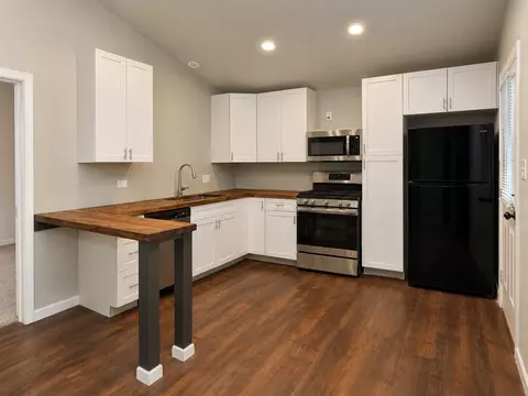 Kitchen - 414 E Main St, Omaha, TX 75571 photo 2 of 2