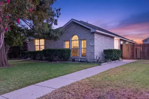 321 Pemberton Dr, Wylie, TX 75098