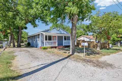 1210 Elmira St, Weatherford, TX 76086