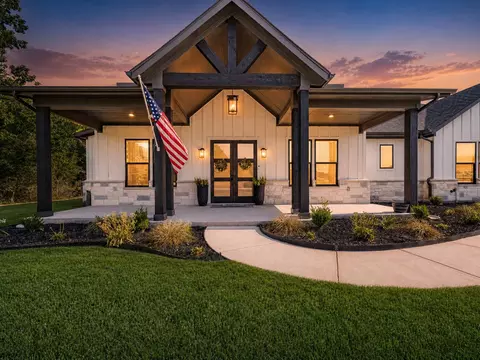 4000 Life Dr, Weatherford, TX 76088