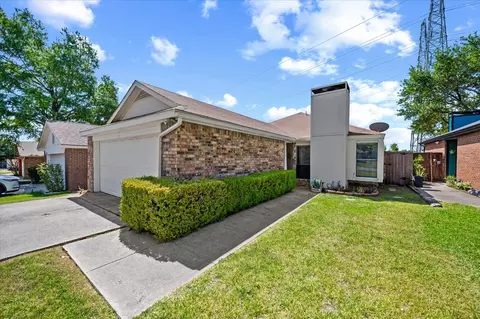 2118 Artherfield Dr, Carrollton, TX 75006